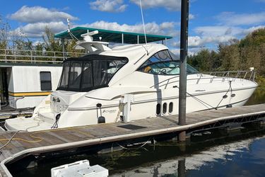 52' Cruisers Yachts 2006 Yacht For Sale